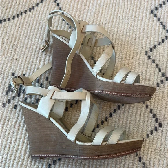 Coach Women's Beige Strappy Sandals with Wedge Heel, 9.5 - Picture 2 of 7